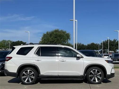 2023 Honda Pilot AWD Elite