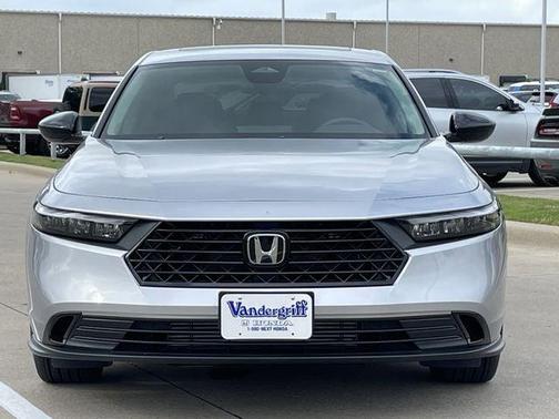 Solar Silver 2026 Honda Accord SE