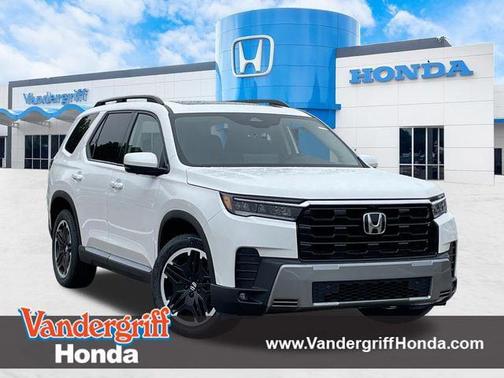 Platinum White Pearl 2026 Honda Pilot Touring 8-Passenger