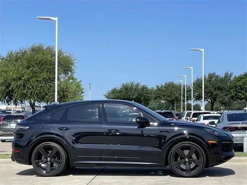 2022 Porsche Cayenne GTS
