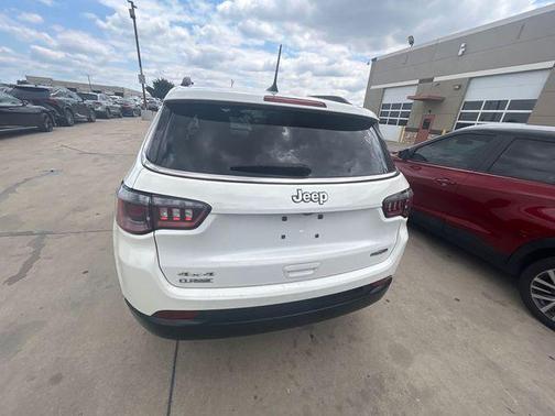 White Clearcoat 2021 Jeep Compass Latitude
