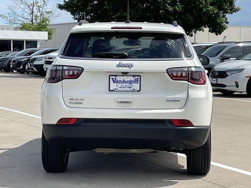 White Clearcoat 2021 Jeep Compass Latitude