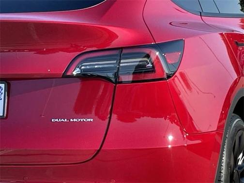 2021 Tesla Model Y Long Range Dual Motor All-Wheel Drive