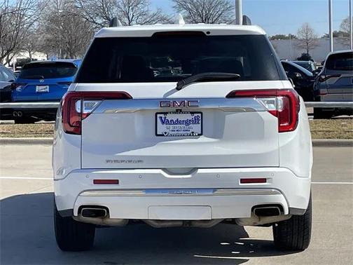 2023 GMC Acadia Denali