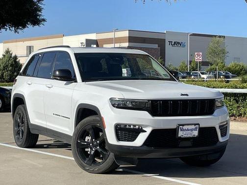Bright White Clearcoat 2024 Jeep Grand Cherokee Limited