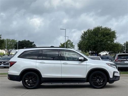 2022 Honda Pilot AWD Black Edition