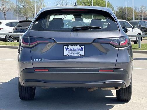 Gr 2025 Honda HR-V LX
