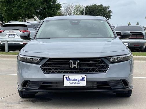 Urban Gray Pearl 2025 Honda Accord SE