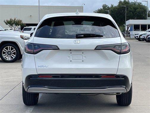 Platinum White Pearl 2026 Honda HR-V EX-L