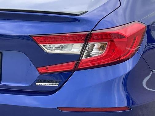 Still Night Pearl 2022 Honda Accord Sport SE 1.5T