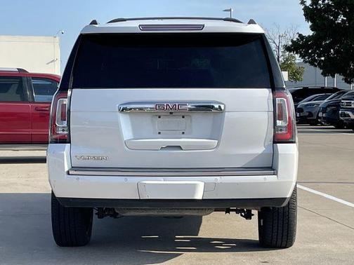 White Frost Tricoat 2018 GMC Yukon Denali