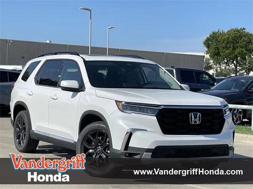 2025 Honda Pilot Touring 8-Passenger