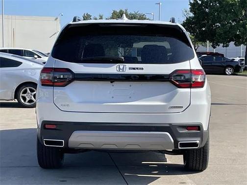 2025 Honda Pilot Touring 8-Passenger