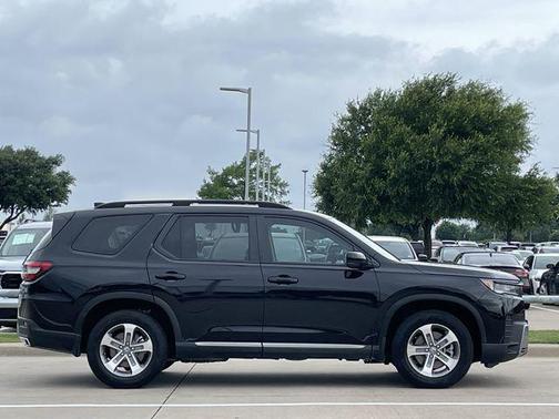 Crystal Black Pearl 2026 Honda Pilot EX-L