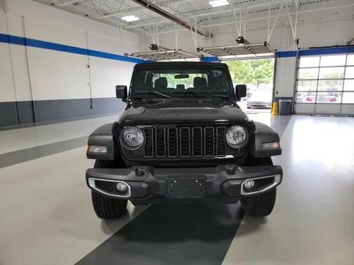 2024 Jeep Gladiator Sport