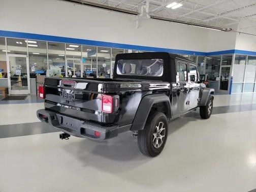 2024 Jeep Gladiator Sport