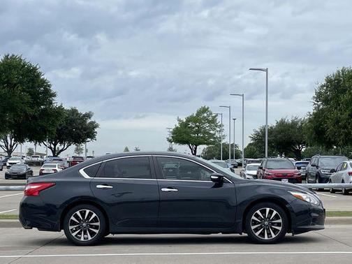 Storm Blue 2016 Nissan Altima 2.5 SL