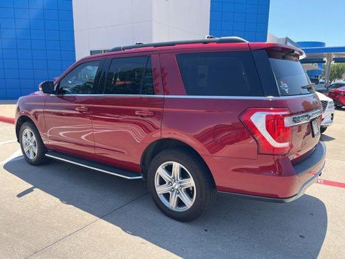 Ruby Red Metallic Tinted Clearcoat 2018 Ford Expedition XLT