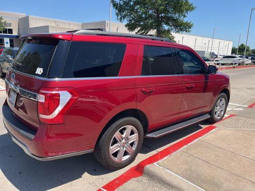 Ruby Red Metallic Tinted Clearcoat 2018 Ford Expedition XLT