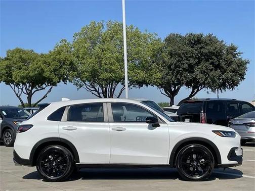 2025 Honda HR-V 2WD Sport
