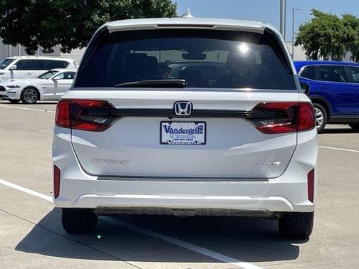 Platinum White Pearl 2025 Honda Odyssey Sport-L