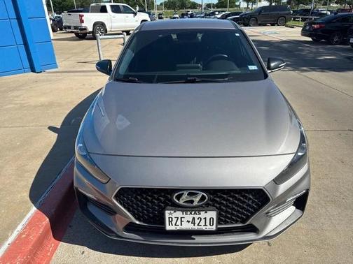 2020 Hyundai Elantra GT Base