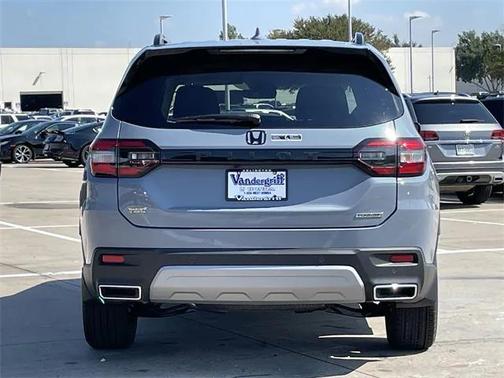 2025 Honda Pilot Touring 8-Passenger