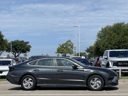 Portofino Gray 2026 Hyundai SONATA SE