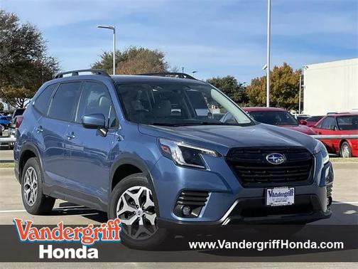 2024 Subaru Forester Premium