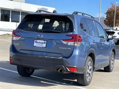 2024 Subaru Forester Premium