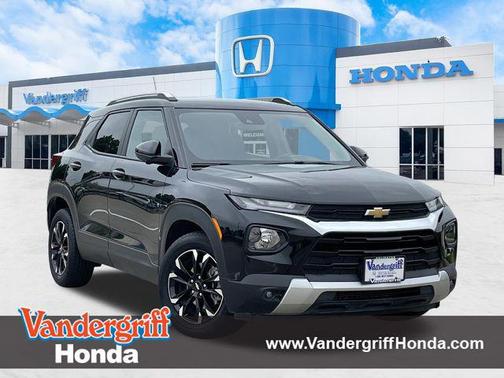 Mosaic Black Metallic 2023 Chevrolet Trailblazer LT