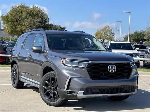 2025 Honda Pilot Touring 8-Passenger