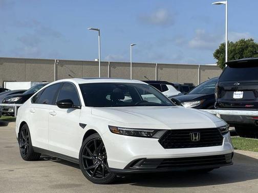 Platinum White Pearl 2024 Honda Accord Hybrid Sport
