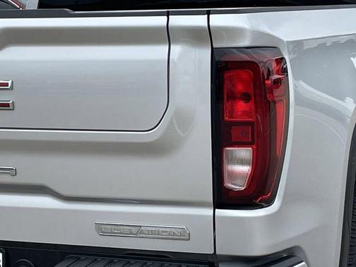 Quicksilver 2021 GMC Sierra 1500 Elevation