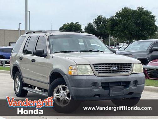 Beige 2004 Ford Explorer XLS