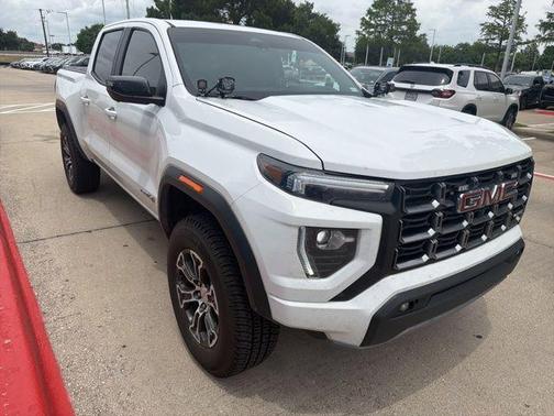 Summit White 2024 GMC Canyon AT4