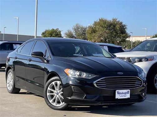 2020 Ford Fusion SE