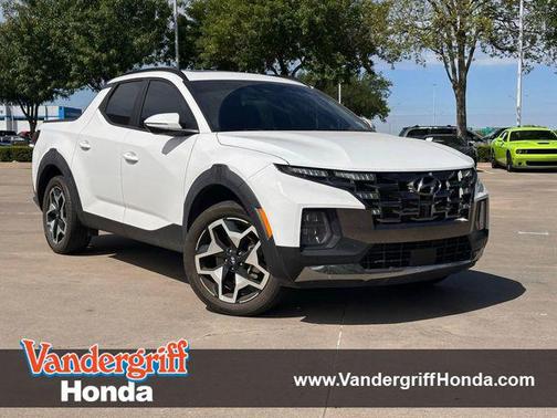 Atlas White 2024 Hyundai SANTA CRUZ Limited