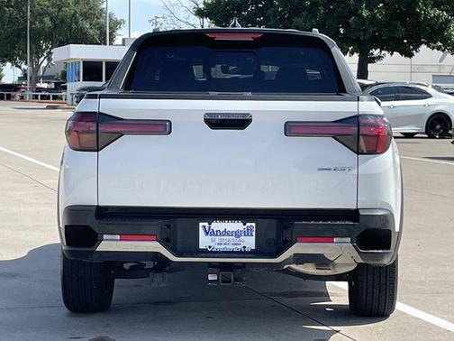 Atlas White 2024 Hyundai SANTA CRUZ Limited
