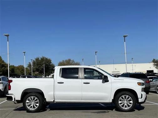 2022 Chevrolet Silverado 1500 Custom