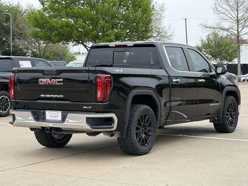 Onyx Black 2022 GMC Sierra 1500 SLT