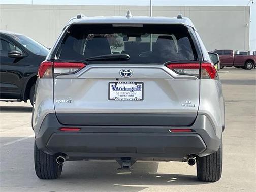 2022 Toyota RAV4 Hybrid LE
