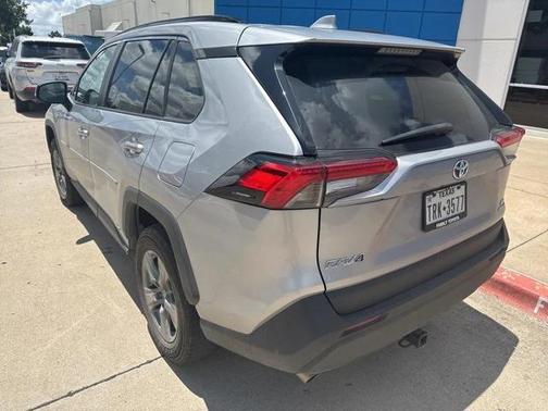 2022 Toyota RAV4 Hybrid LE