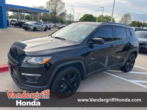 Diamond Black Crystal Pearlcoat 2020 Jeep Compass Latitude