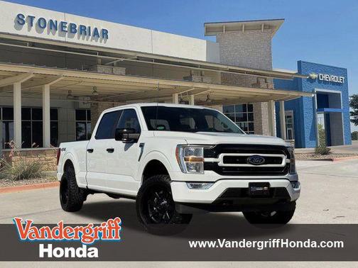 Oxford White 2022 Ford F-150 XLT