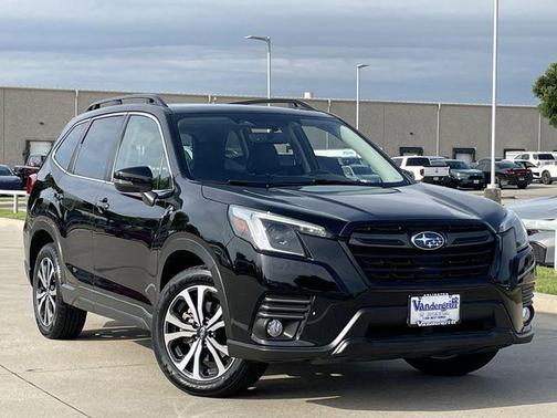 Crystal Black Silica 2023 Subaru Forester Limited