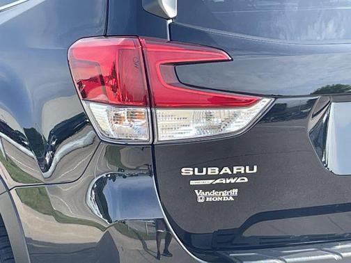 Crystal Black Silica 2023 Subaru Forester Limited