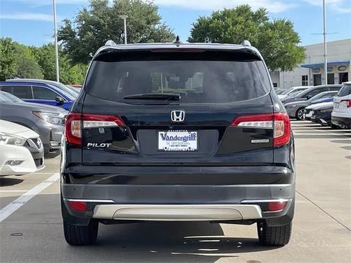 2019 Honda Pilot Touring 8-Passenger
