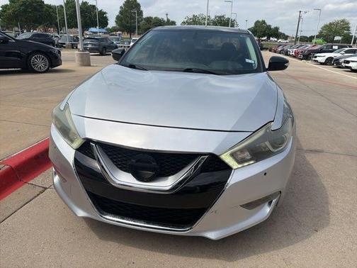 Brilliant Silver 2017 Nissan Maxima 3.5 SL