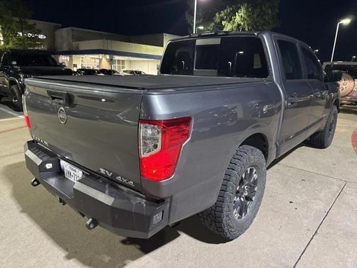 2024 Nissan Titan SV
